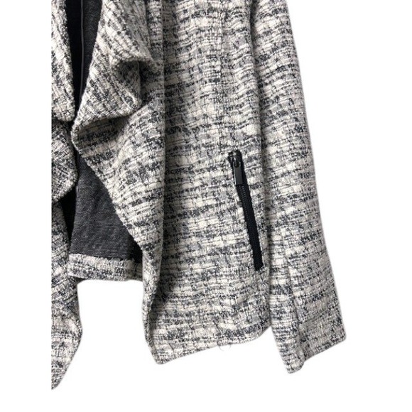 Chico's Size M Heathered Black and White Waterfall Jacket Textured Knit Academia - Picture 12 of 13